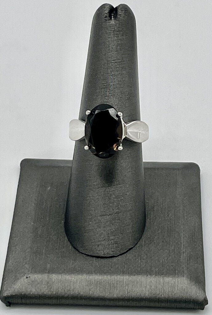 SS Oval Smokey Quartz Rg