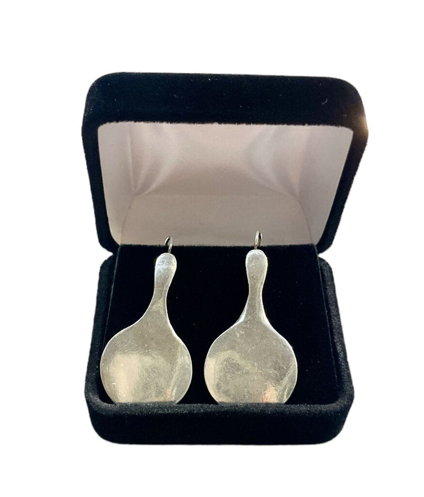 SS LARGE PING PONG PADDLE DESIGN EARRINGS