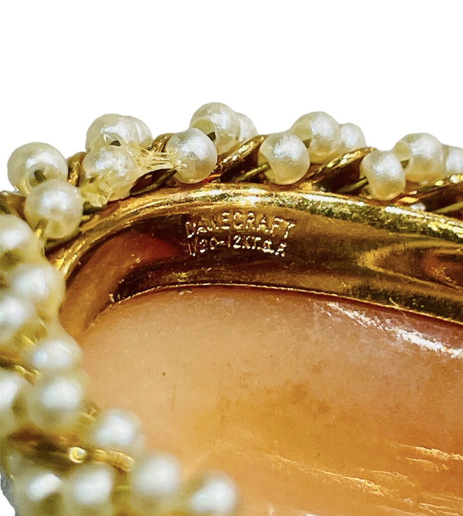 1/20 12K CAMEO W/PEARL HALO PIN