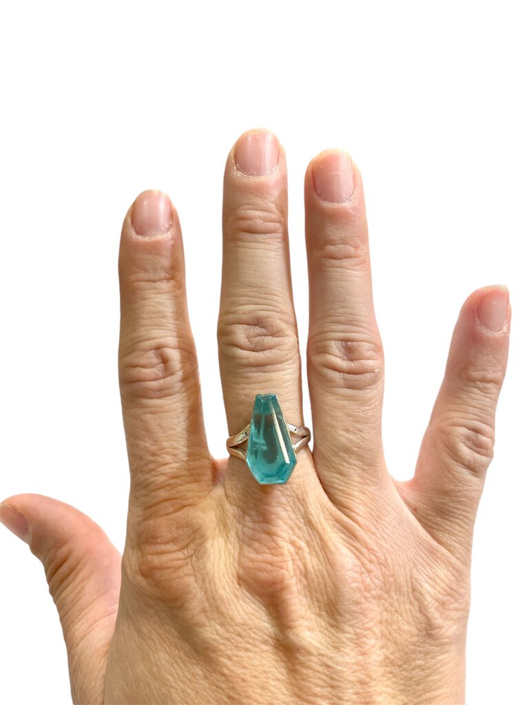 SS COFFIN CUT BLUE TOPAZ RING SZ 7