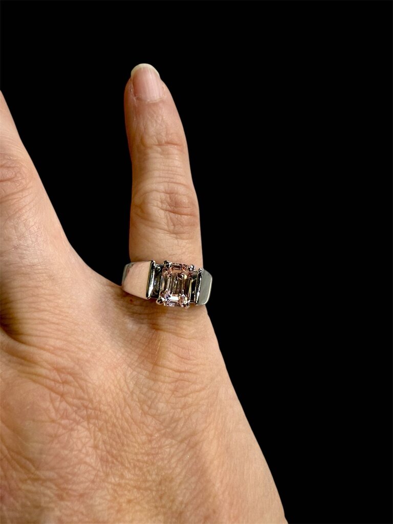 14KT WG 1.8CT EMERALD CUT PEACH SAPPHIRE CATHDRAL SETTING SZ 4.5