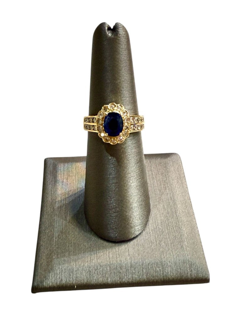 18KT YG SAPPHIRE CTR W/DIA HALO 1/2TW SZ 6