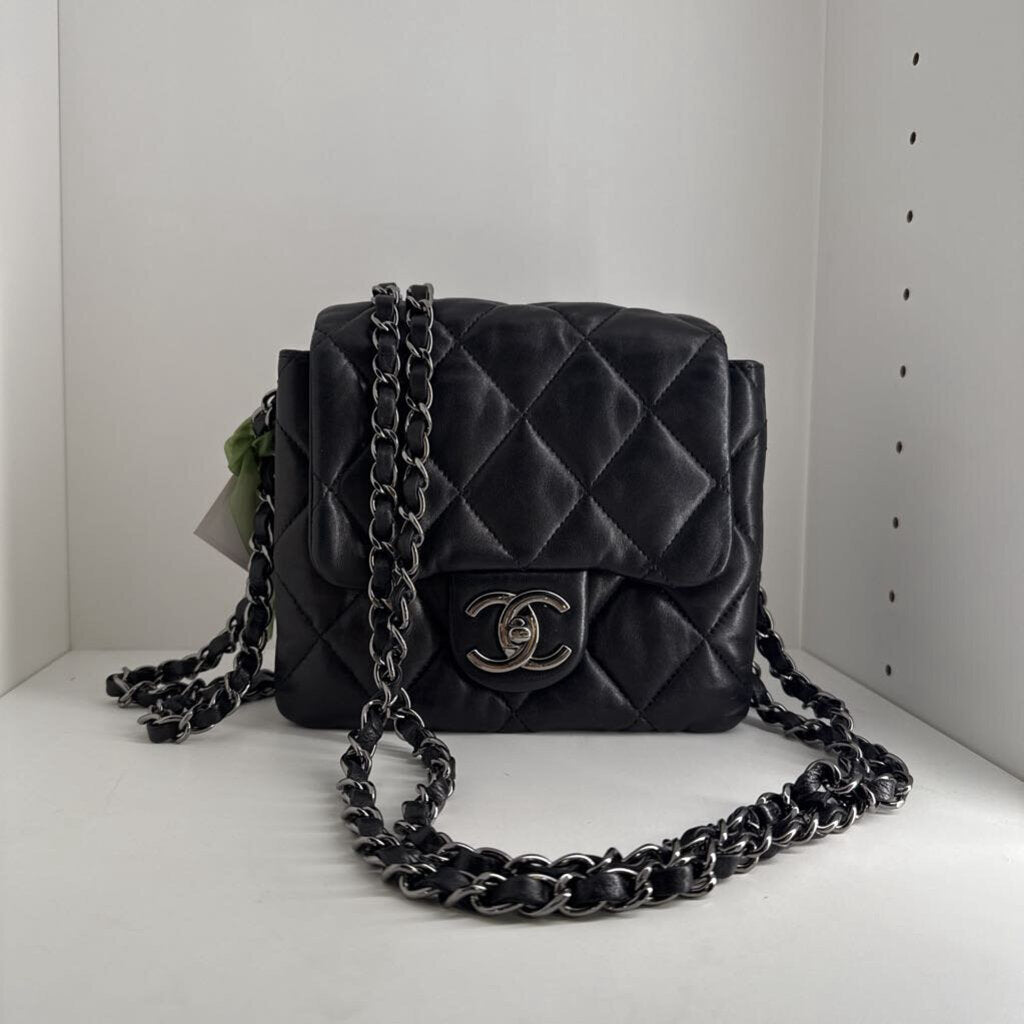 CHANEL 3 ACCORDIAN SHOULDER BAG