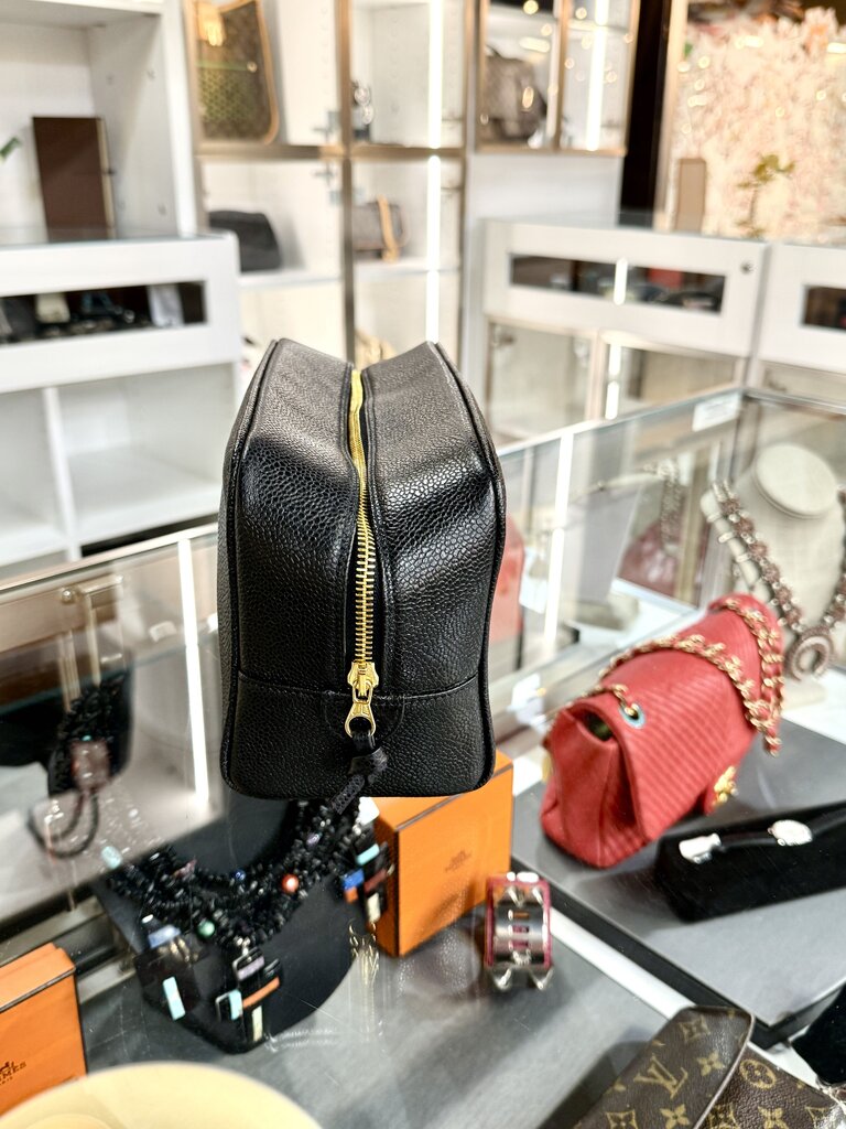 CHANEL COSMETIC BAG CAVIER