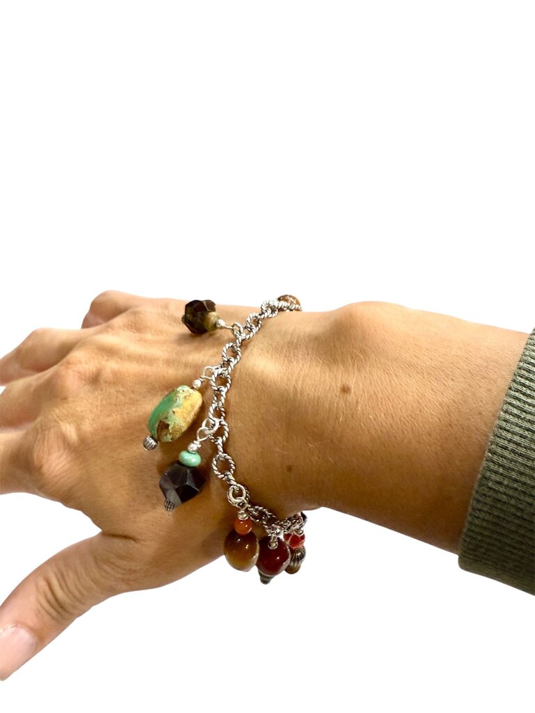 SS MULTI COLOR CHARM BRACELET MAGNETIC