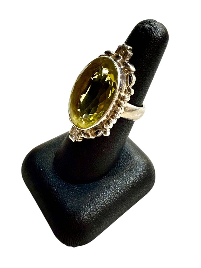 SS LEMON QUARTZ OVAL BEZEL SET ROSE W/ LEAVES DESIGN RING SZ 7.5