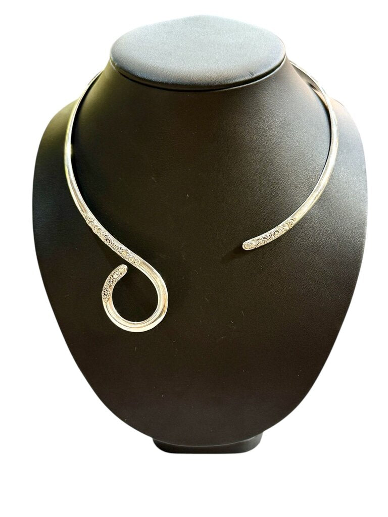 SS LARGE COLLAR STYLE NECKLACE