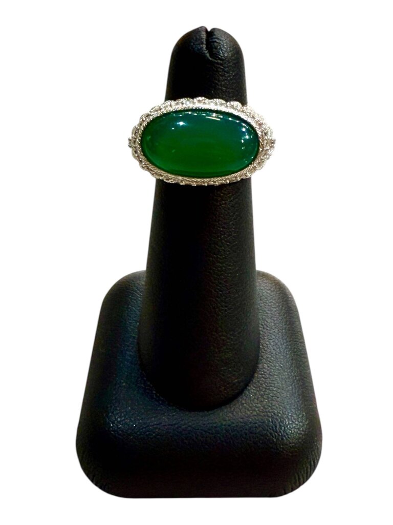 SS JUDITH RIPKA LG OVAL CAB EMERALD W/HALO SRING SZ 5