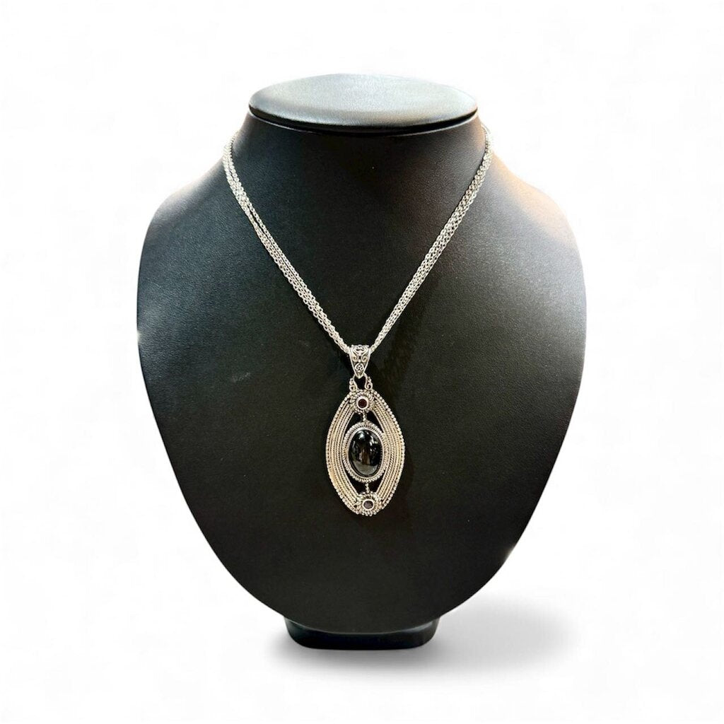 SS LARGE CAB BEZEL SET CATS EYE STONE W/AMETHSYT PENDANT ON CHAIN