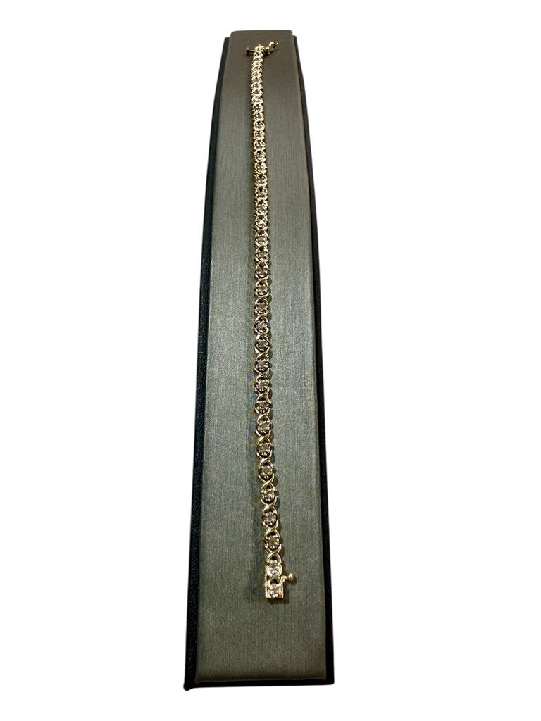 10KT YG "XO" TENNIS BRACELET W/ DIA ACCENT