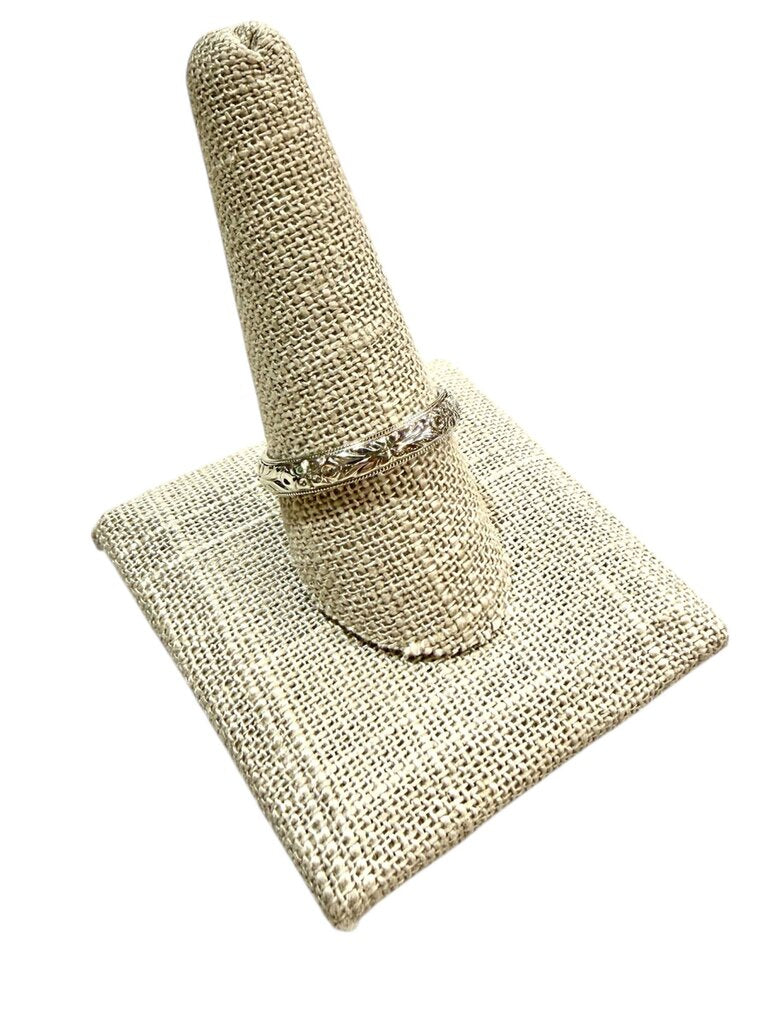 14KT WG DESIGN CTR BAND SZ 10
