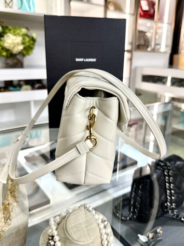 SAINT LAURENT CALF SKIN QUILTED MONOGRAM TOY LOULOU CROSSBODY BAG