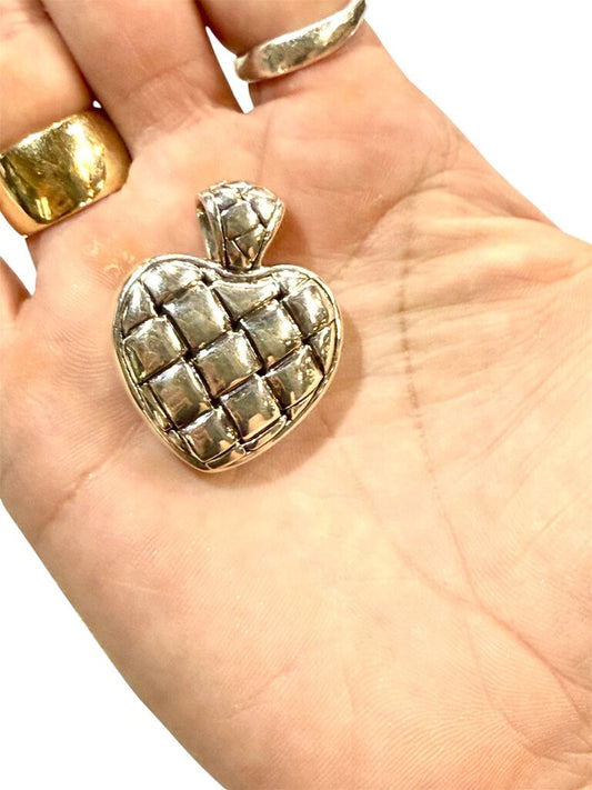 SS HOLLOW HEART PENDANT NO CHAIN