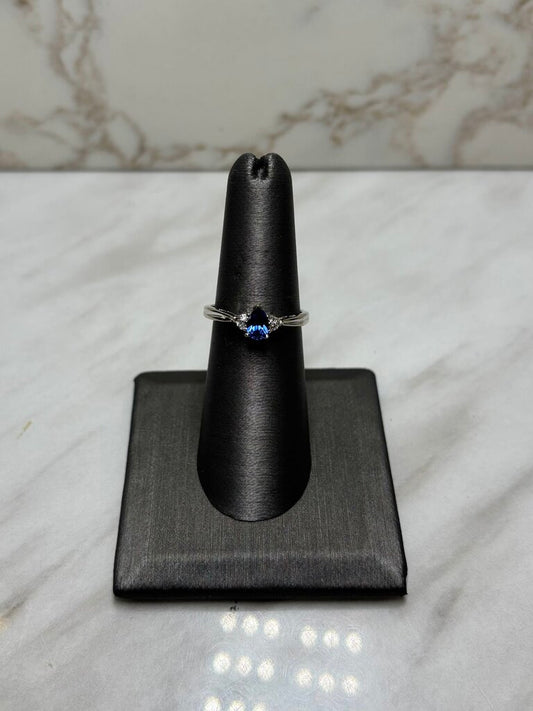 14KT WG PEAR SHAPE SAPPHIRE W/MELEE RING SZ 6.5