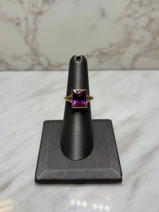 10KT YG CREATED PINK SAPPHIRE STONE VINTAGE RING SZ 6