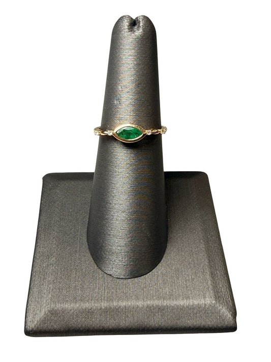 14KT YG MARQ SHAPE EMERALD E&W 4/MELEE