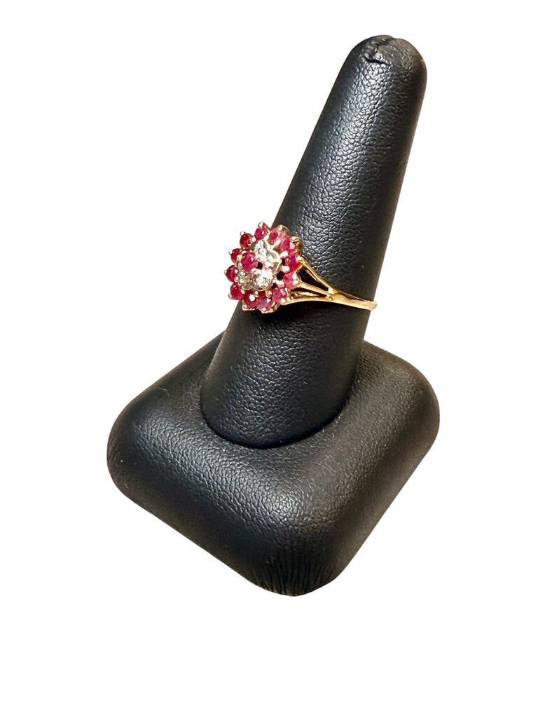 14KT YG RUBY & DIA CLUSTER RING SZ 9