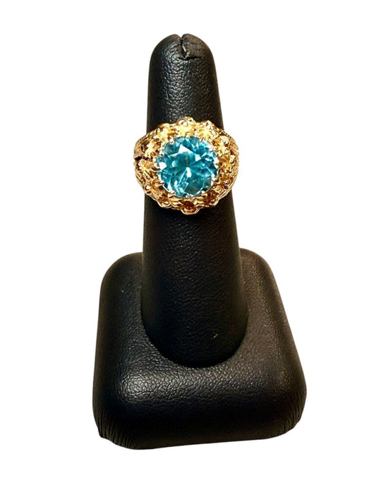 14KT YG LG ROUND BLUE TOPAZ W/ROPE DESIGN BAND SZ 6