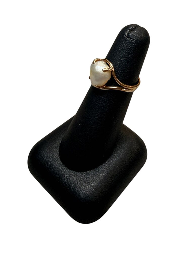 14KT YG BOROUQUE PEARL RING SZ 6