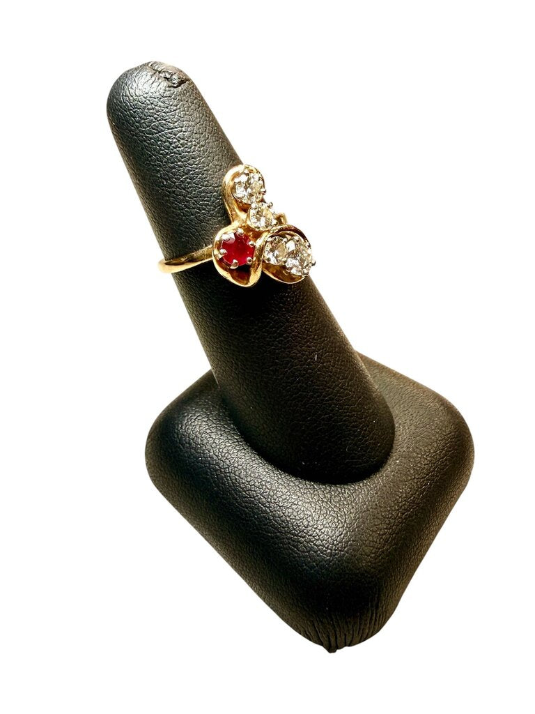 14KT YG 4RB DIA 5/8CTTW W/NATURAL RUBY CLUSTER BYPASS BAND SZ 6.5