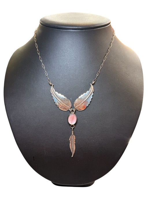 SS FEATHER NECKLACE W/ PINK MOP STONE 20" CHAIN