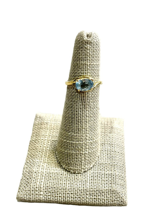 18kt Yg Oval Aqua Bypass