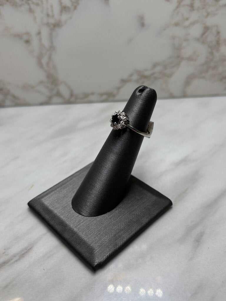 14kt Wg Sapp &dia Halo Ri
