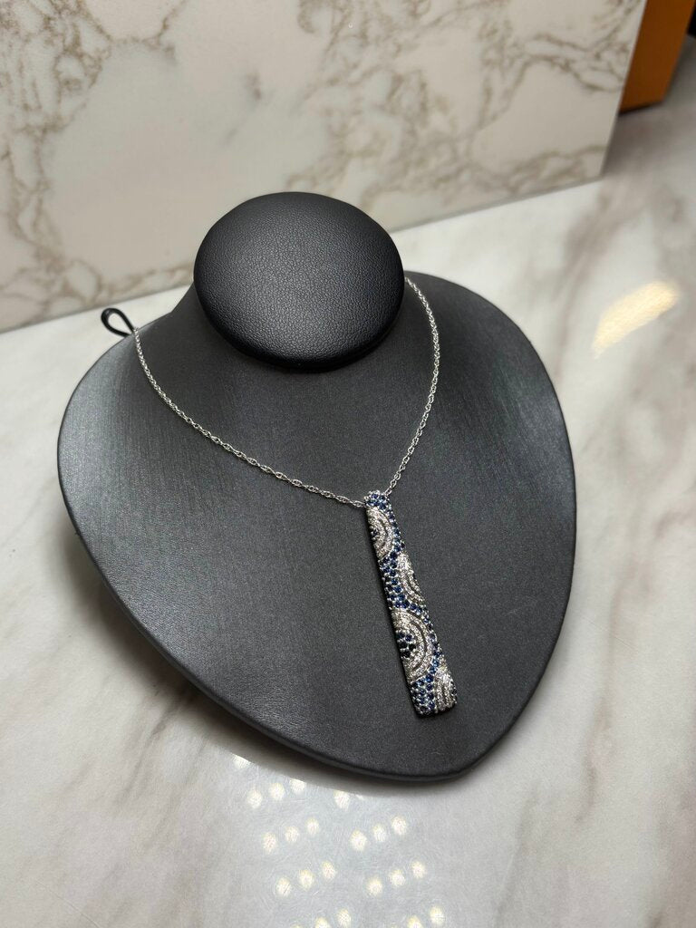 14KT WG BLUE SAPPHIRE &DIA STICK PENDANT ON CHAIN W/PAPERS