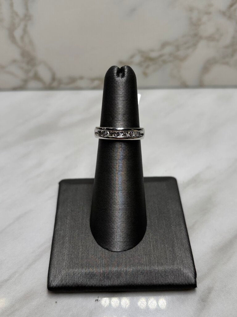 14KT WG 1/4CTTW ANNIVERSARY BAND SZ 5.5