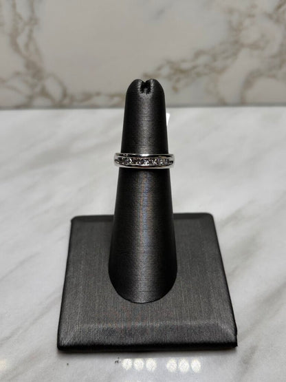 14KT WG 1/4CTTW ANNIVERSARY BAND SZ 5.5