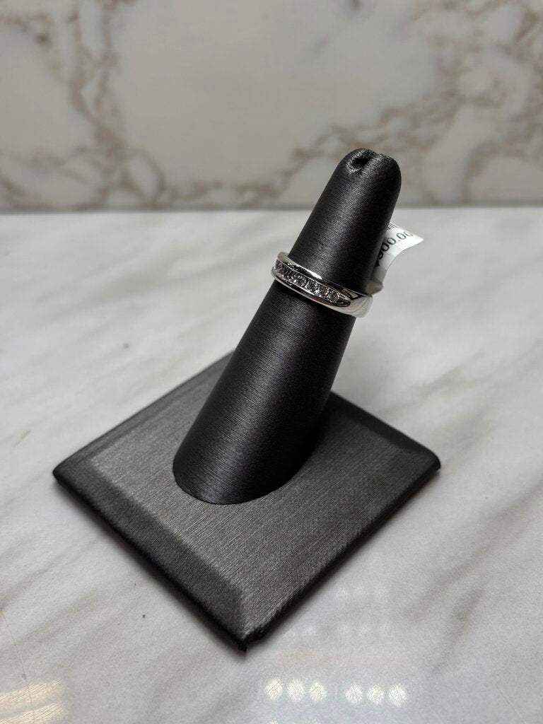 14KT WG 1/4CTTW ANNIVERSARY BAND SZ 5.5