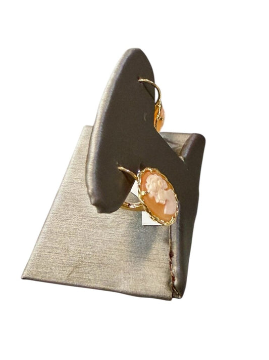 14KT YG CAMEO DROP EARRINGS