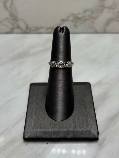 14/18KT TUTONE 3/8TW SINGLE CUT DIAMOND TWIST STYLE BAND SZ 6.5