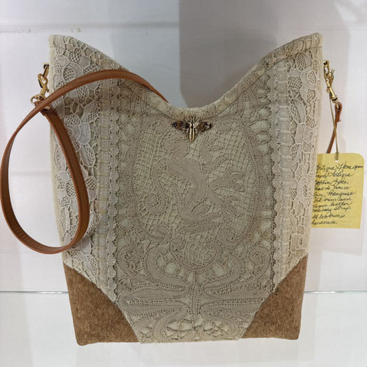 lace bee crossbody bag
