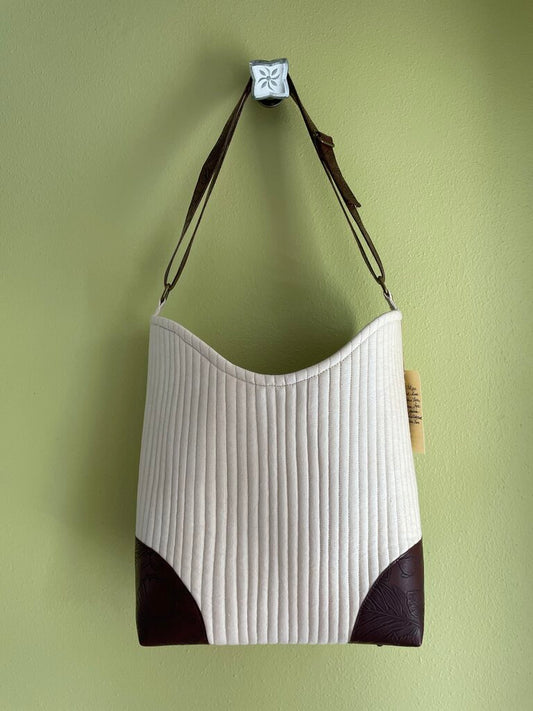 LACE KEY SHOULDER BAG