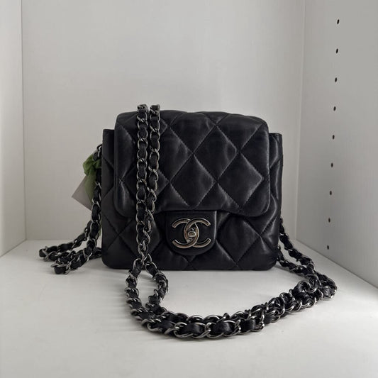 CHANEL 3 ACCORDIAN SHOULDER BAG