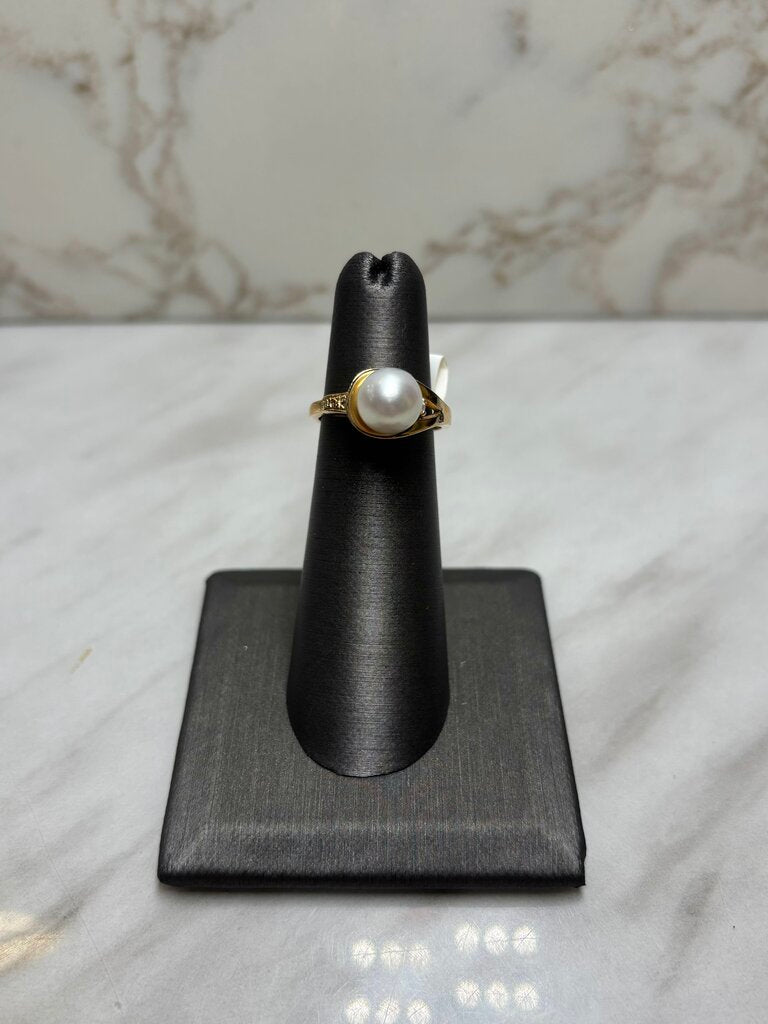 14KT YG FWP CTR W/MELEE DIA SZ 6
