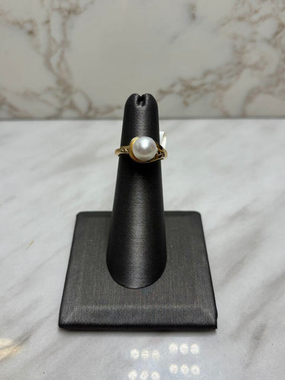 14KT YG FWP CTR W/MELEE DIA SZ 6