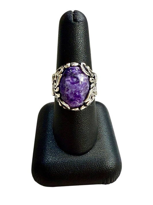 SS CHAROITE STONE SCROLLING DESIGN ON BAND SZ 8