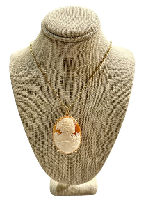14KT YG LARGE CAMEO FACING RIGHT PENDANT NO CHAIN