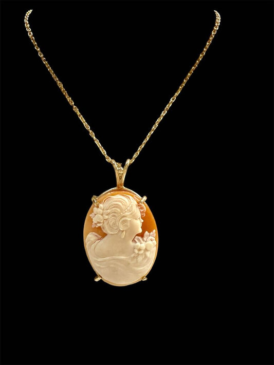 14KT YG LARGE CAMEO FACING RIGHT PENDANT NO CHAIN