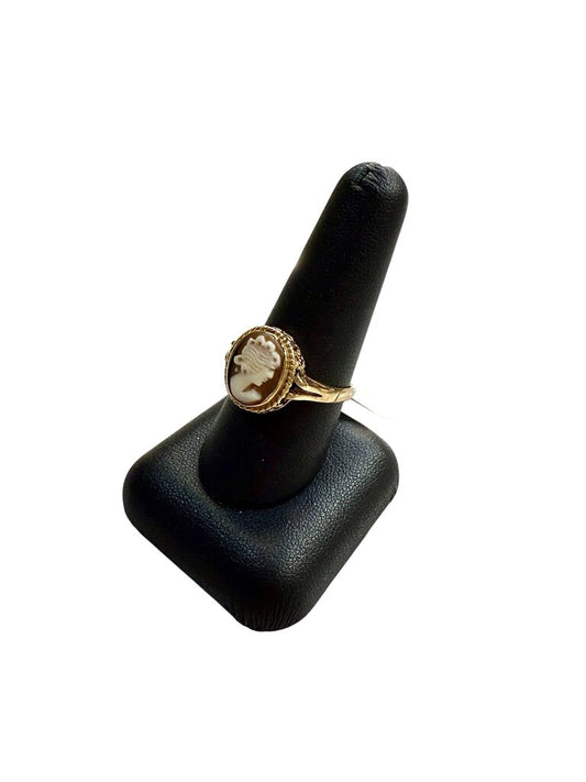 10KT YG CAMEO FACING RIGHT RING SZ 10