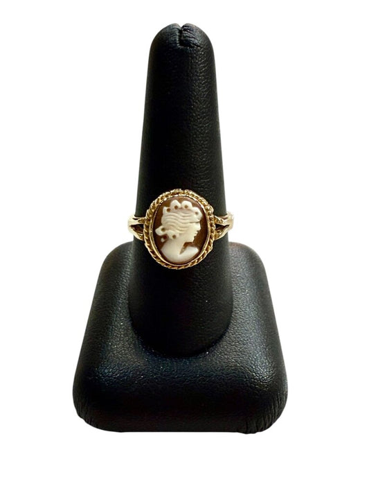 10KT YG CAMEO FACING RIGHT RING SZ 10