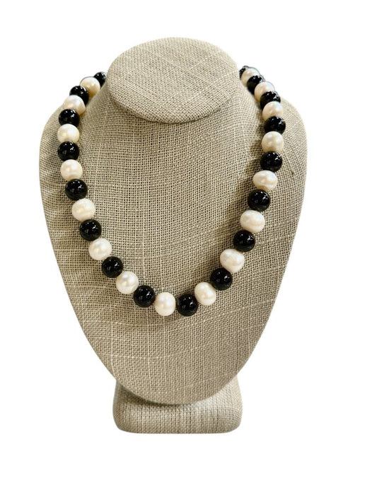 14KT YG FWP W/ONYX NECKLACE