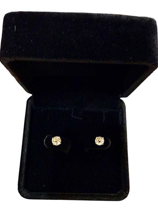 14KT WG 1.14CTTW LG DIAMOND STUDS GCAL VVS2 E LOCKING BACKS