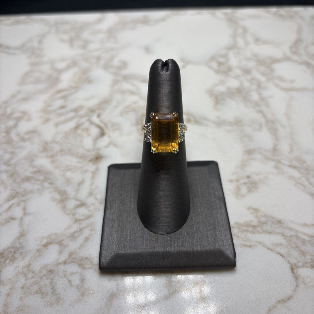 14KT YG 3.4CT CITRINE CTR W/MELEE ACCENT STONES RING SZ 5.5