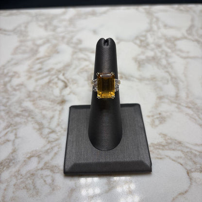 14KT YG 3.4CT CITRINE CTR W/MELEE ACCENT STONES RING SZ 5.5