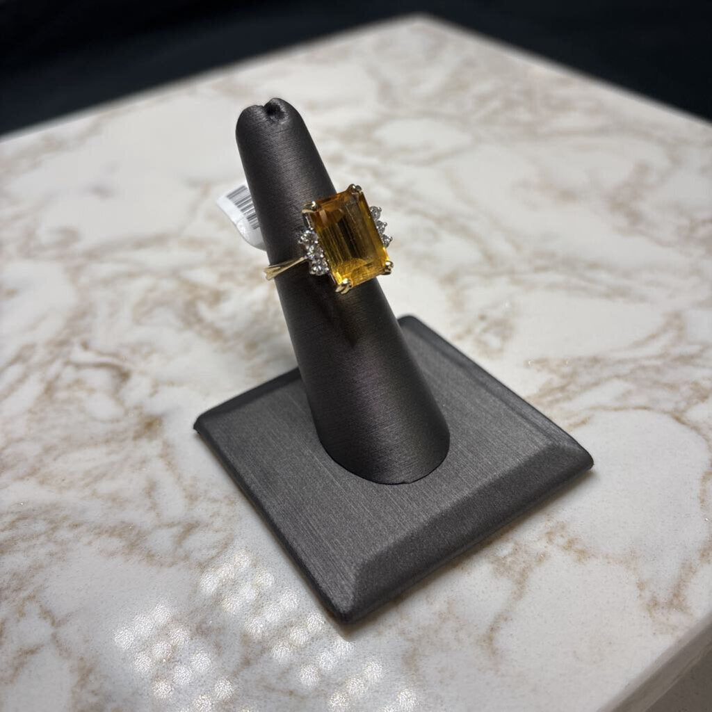 14KT YG 3.4CT CITRINE CTR W/MELEE ACCENT STONES RING SZ 5.5