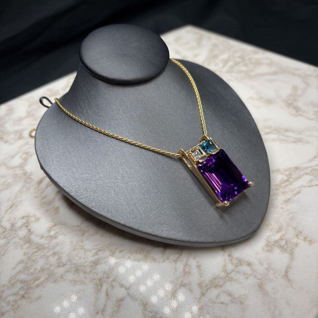 14KT YG LG EMERALD CUT AMETHYST W/BLUE TOPAZ & WHITE SAPPHIRE PENDANT ON 18" WHEAT LINK CHAIN
