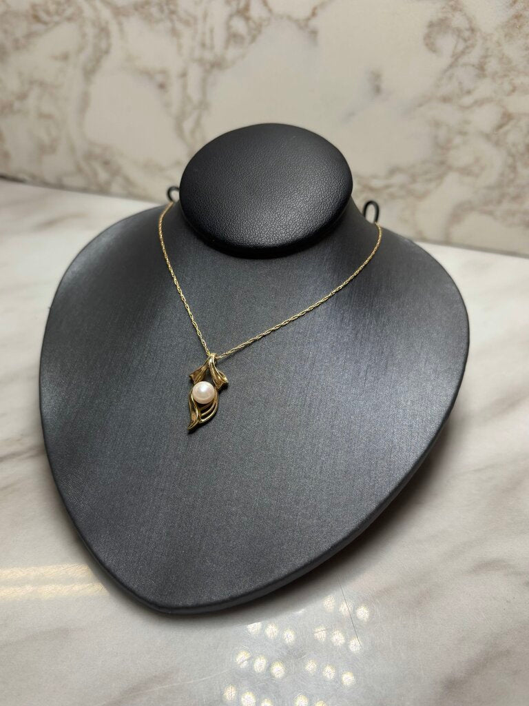 14KT YG FWP PENDANT ON 18" CHAIN